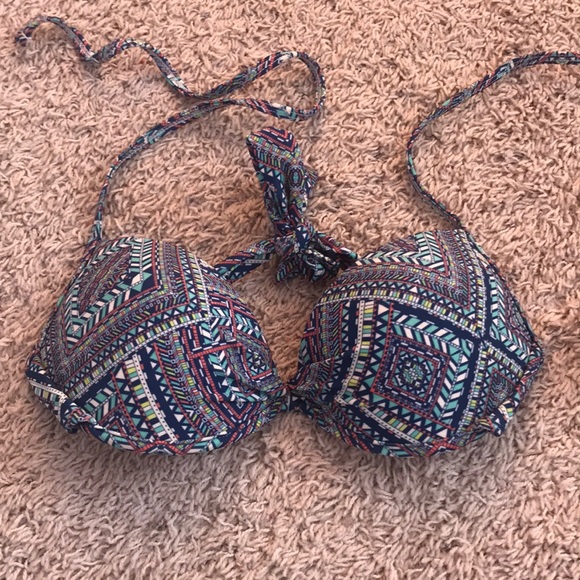 Victoria Secret Bikini and Pac Sun Bikini Top - Picture 5 of 6